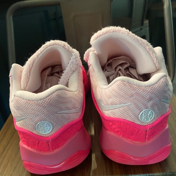 Nike KD NRG pink/white Aunt Pearl Men size 5